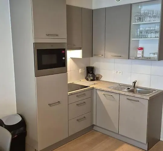 Christel * 奥斯滕德